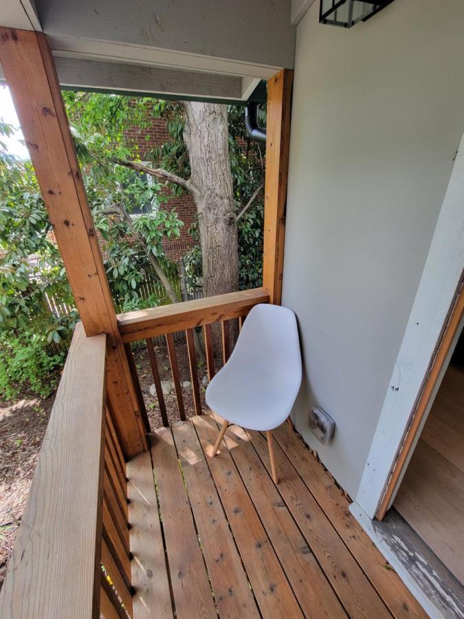 Modern Craftsman Garden Patio In Georgetown Villa Сиатъл Екстериор снимка