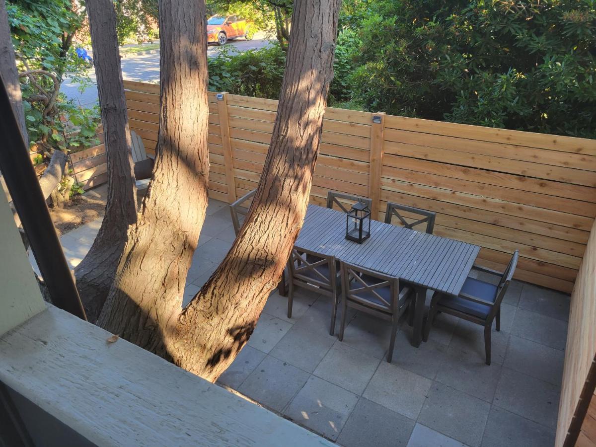 Modern Craftsman Garden Patio In Georgetown Villa Сиатъл Екстериор снимка
